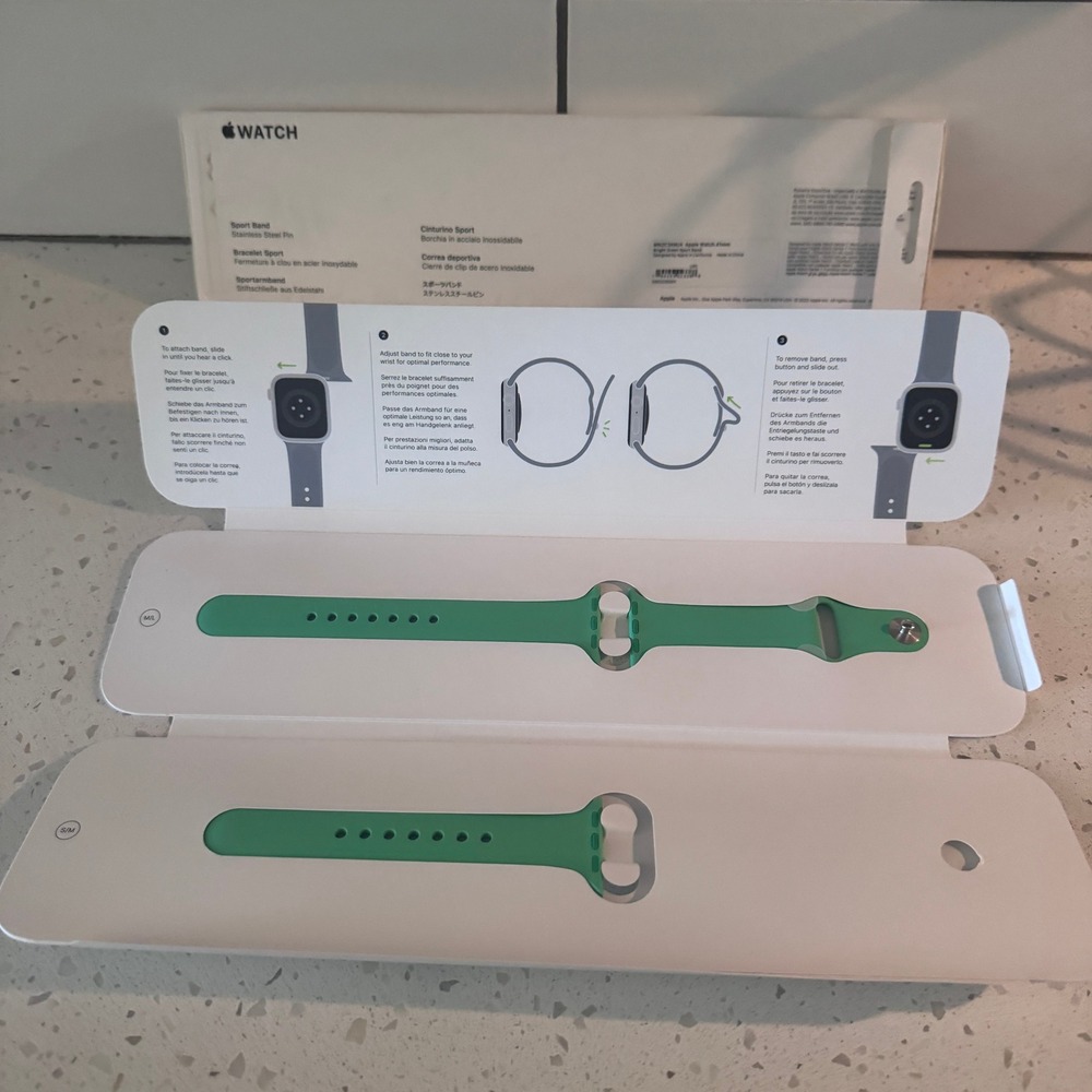 Original Apple Watch 41mm Bright Green Sport Band S/M M/L Stainless Steel Pin